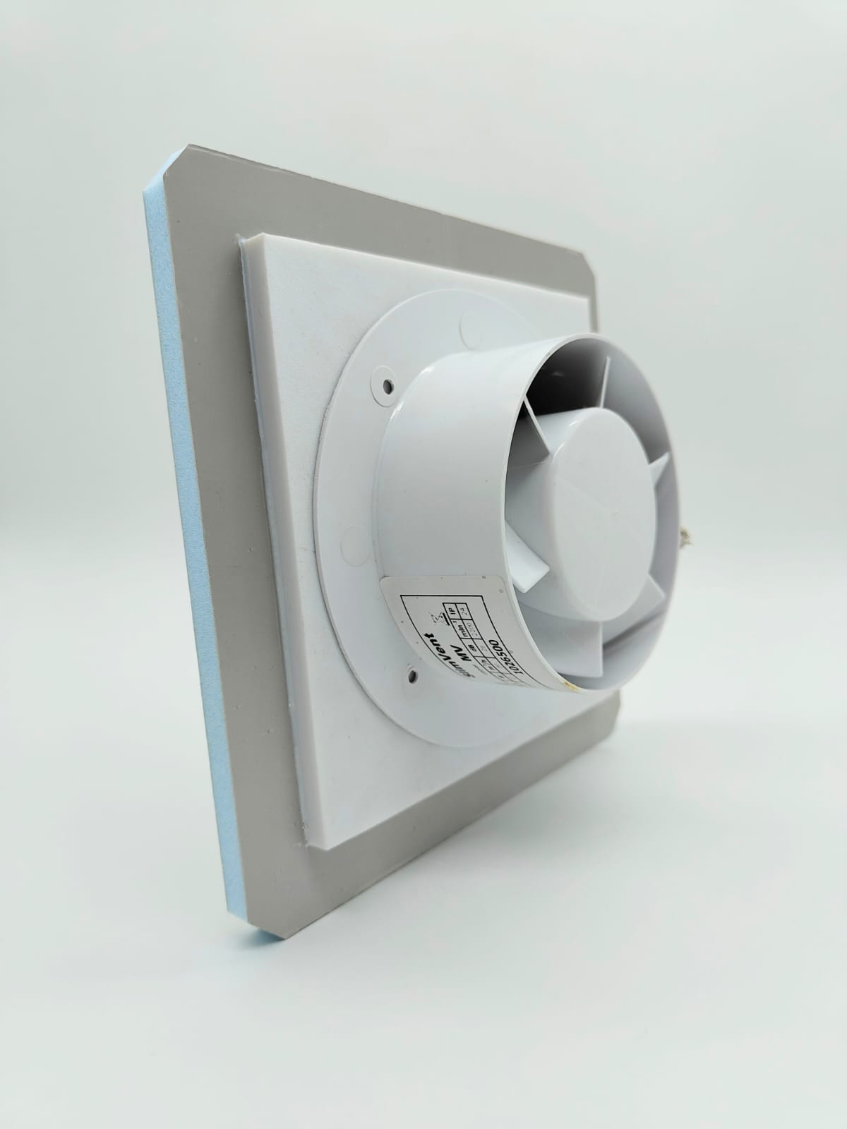 Теневой магнитный диффузор с вентилятором для потолков из гипсокартона квадрат 150x150/100 мм